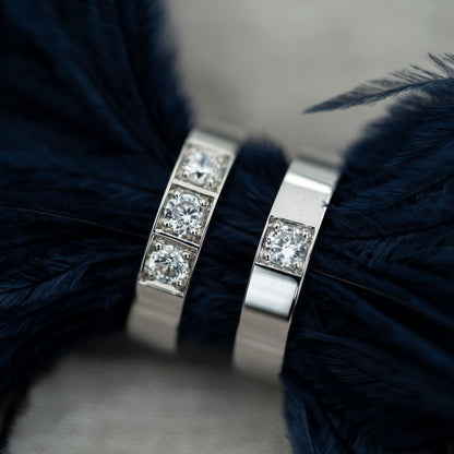 Delta ring i 14 karat hvitt gull med diamant 0,07 ct, bilde 2 av 3