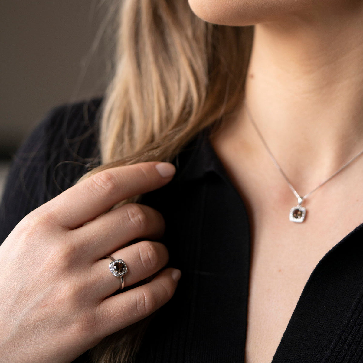 Ring i hvitt gull med diamant og røykkvarts, bilde 4 av 4