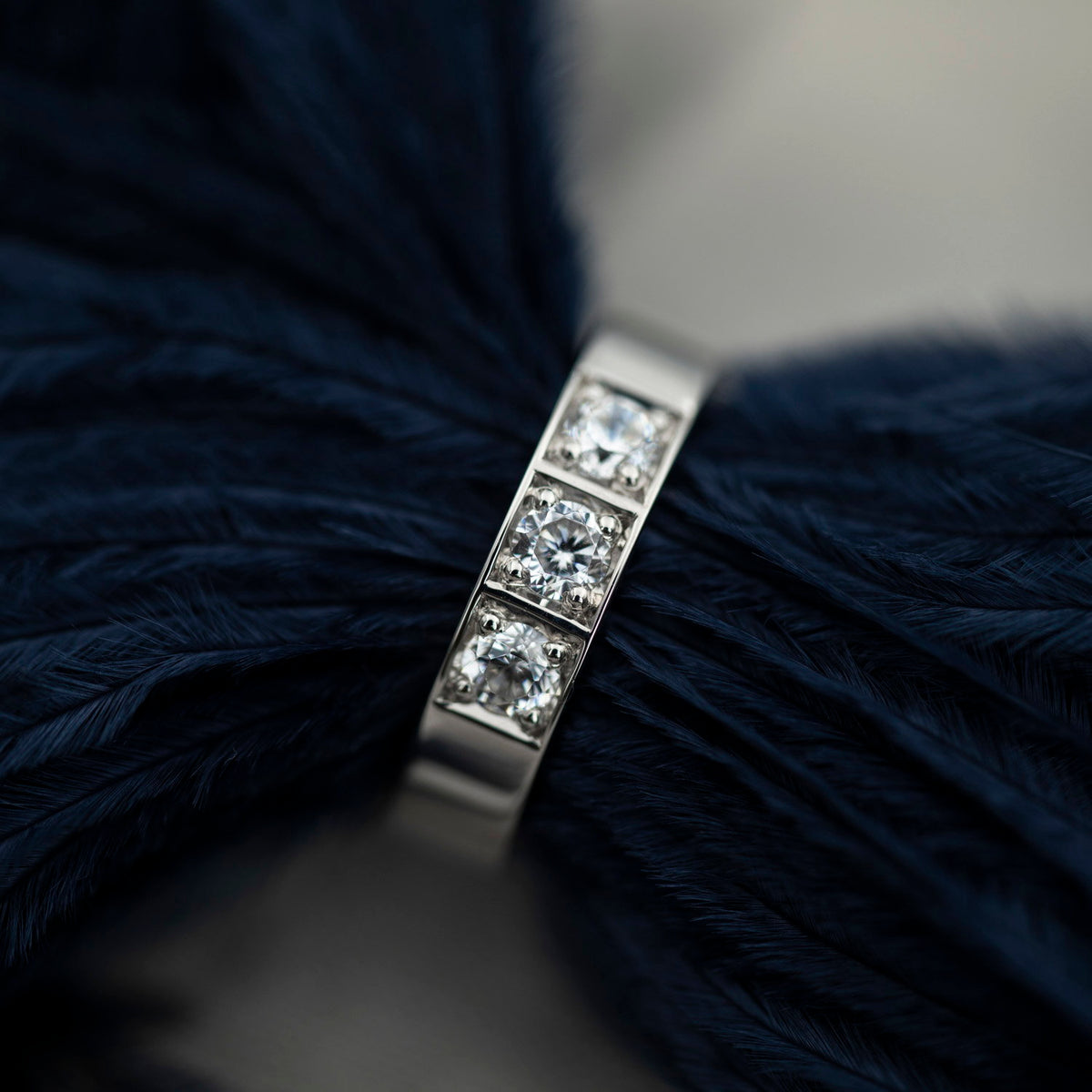 Delta ring i 14 karat hvitt gull med diamant 0,30 ct, bilde 3 av 3