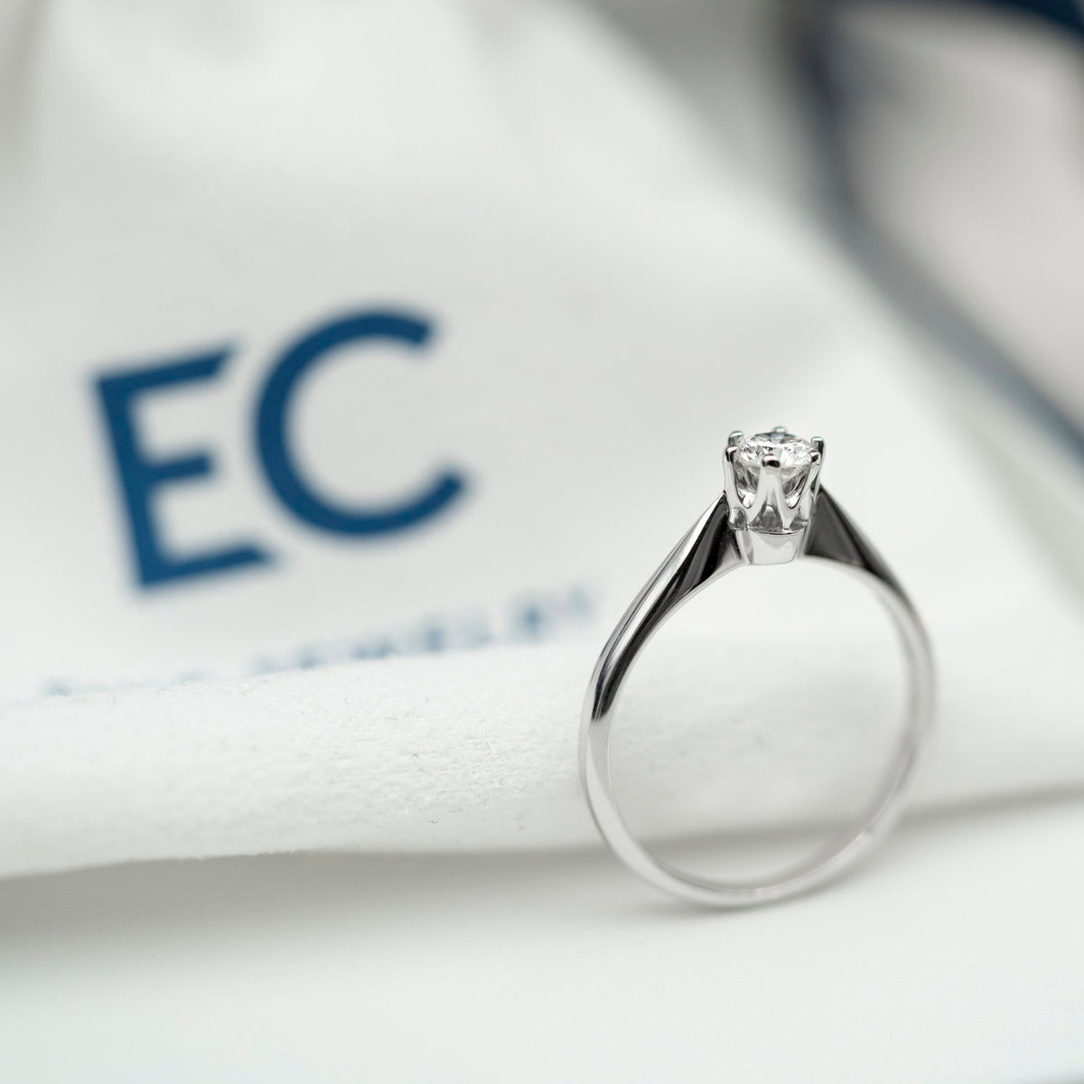 Polaris ring i gull med diamant 0,30 ct TW/SI, str. 48-62, nr. 1213001-30