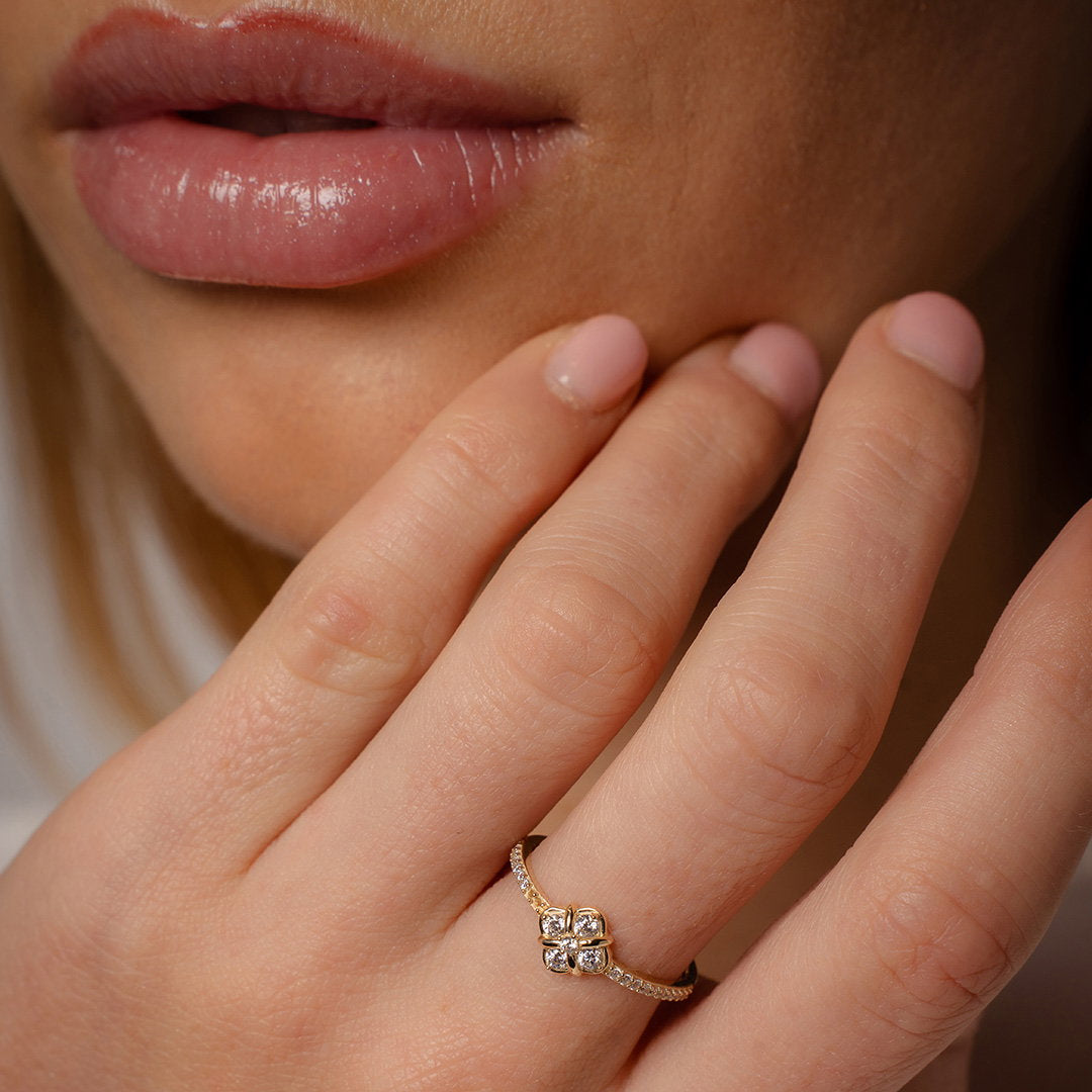 Ring i 585 gult gull med zirkonia 6,8 mm, bilde 2 av 3