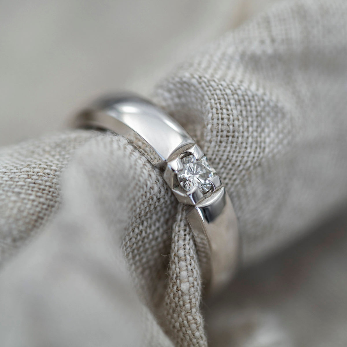 Beta ring i 14 karat hvitt gull med diamant 0,20 ct, bilde 4 av 4