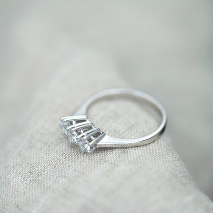 3-stens ring i hvitt gull med diamant 0,45 ct, 4,8 mm, bilde 2 av 3