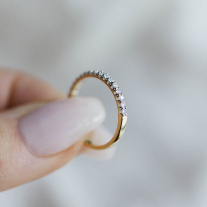 Ring i 14 karat gult gull med diamant 0,25 ct, 2,1 mm, bilde 2 av 4