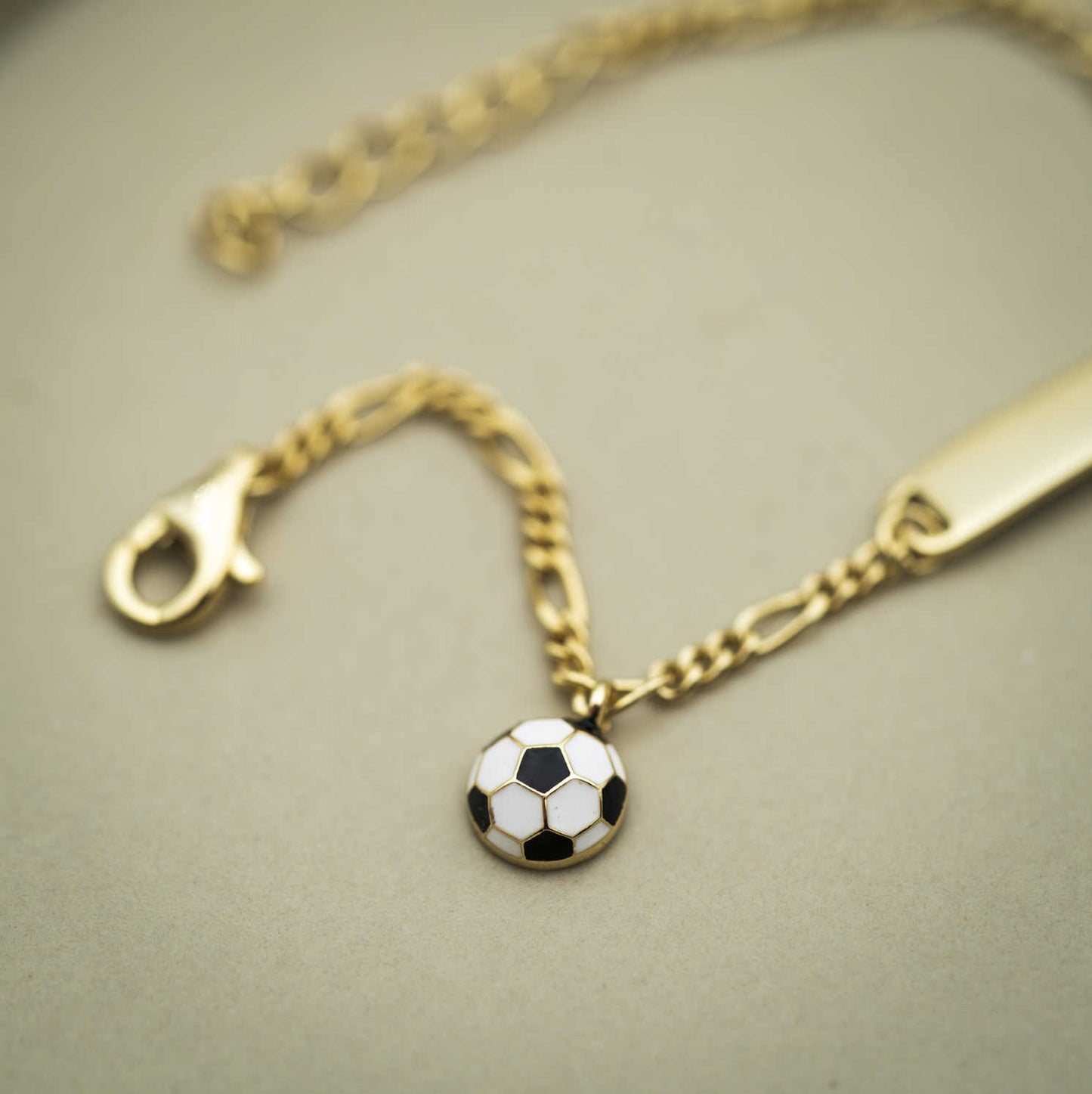 Armbånd i sølv med fotball 21760