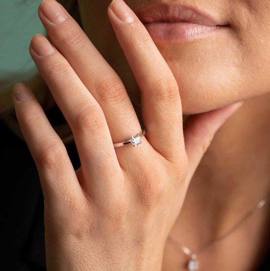RING I GULL LAB DIAMANTER 0,50 CT TWSI 240606