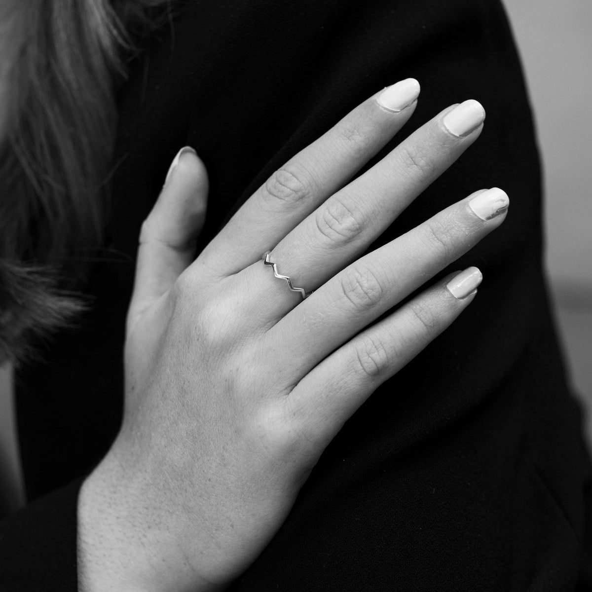 Studio ring i rhodinert sølv, Peak justerbar 1,5 mm, bilde 3 av 3