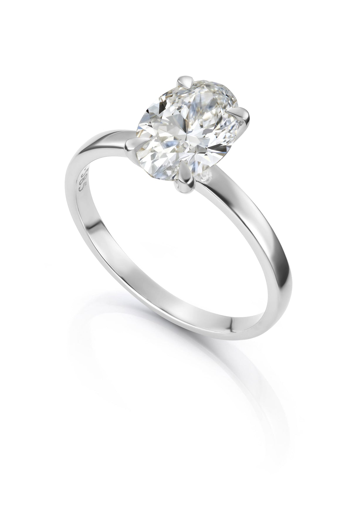 Svolder ring i 585 hvitt gull med oval diamant 1 ct