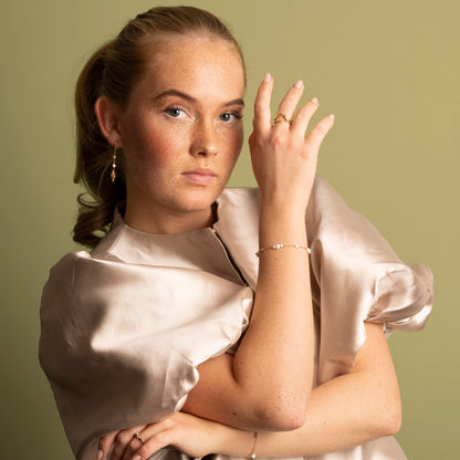 Shapes Fairy armbånd i forgylt sølv med ferskvannsperler, bilde 3 av 4