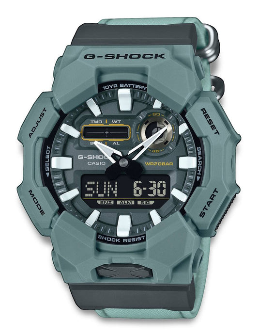 Casio G-Shock GA-010CE-2AER herreklokke i resin, bilde 1 av 2