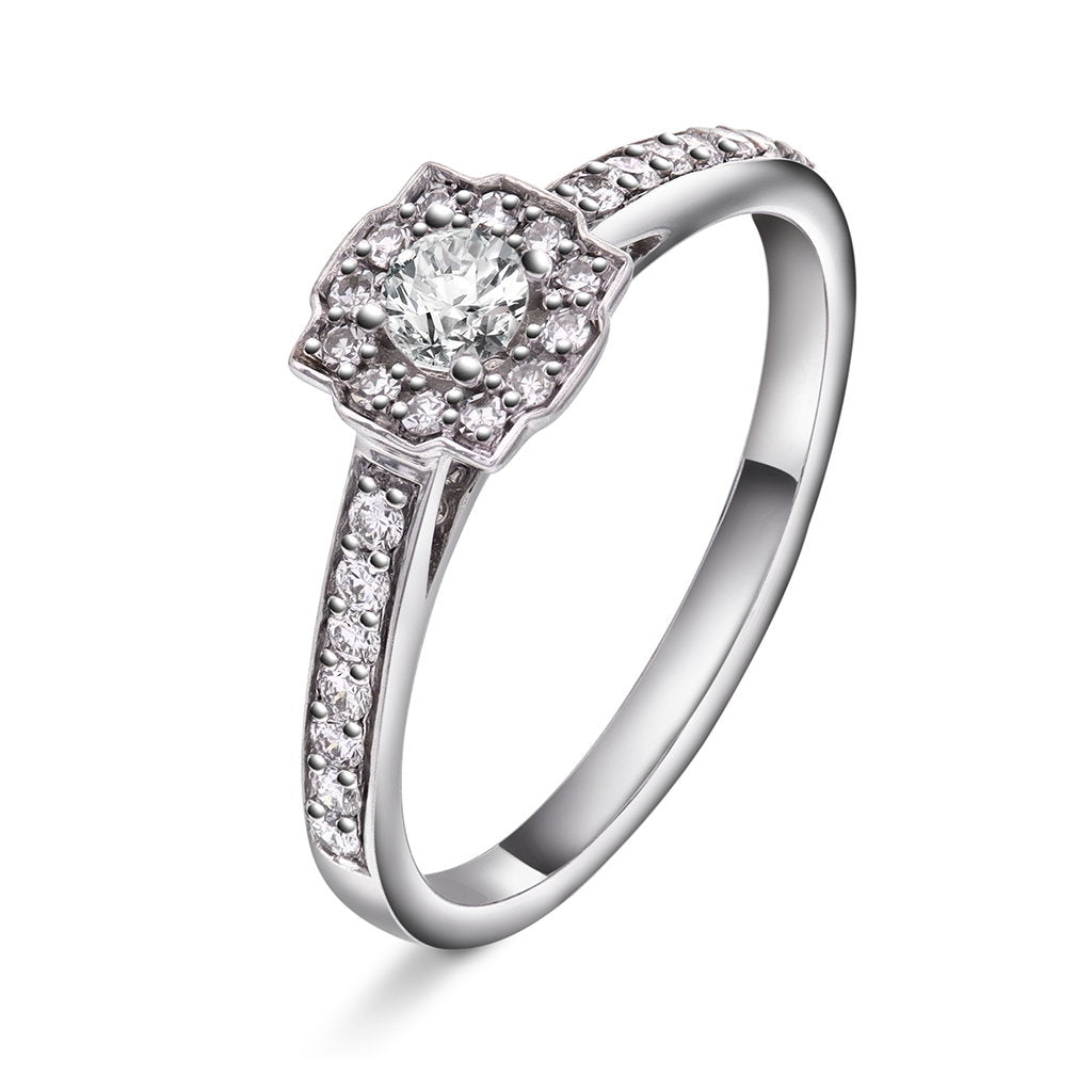 Ring i 14 karat hvitt gull med diamant 0,38 ct, 6 mm