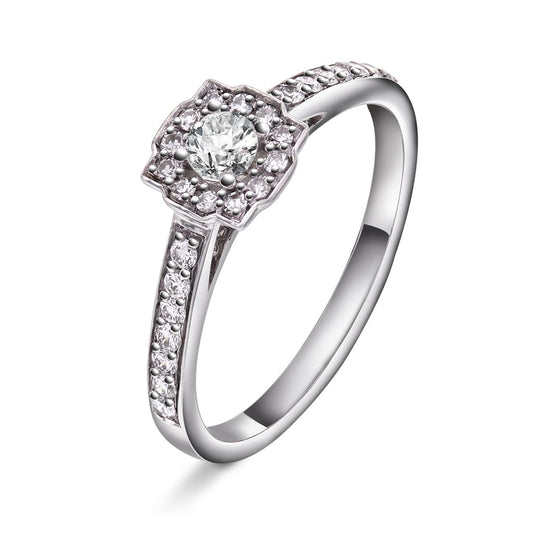 Ring i 14 karat hvitt gull med diamant 0,38 ct, 6 mm