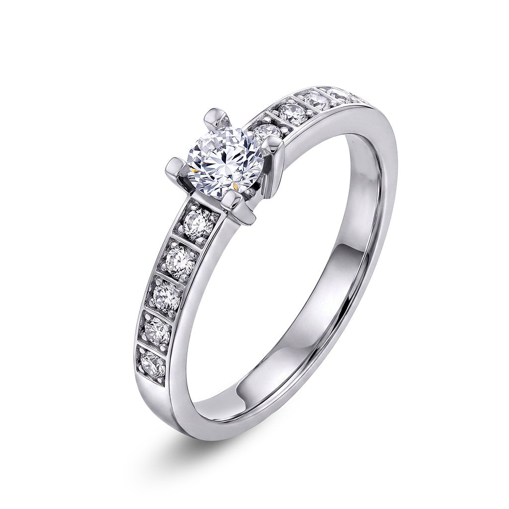Ring i 14 karat hvitt gull med diamanter 0,50 ct