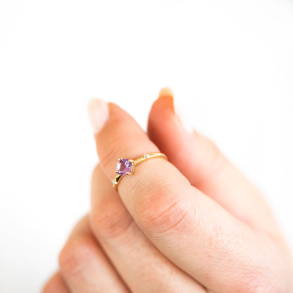 Ring i 585 gult gull med ametyst og zirkonia 6,5 mm, bilde 3 av 4
