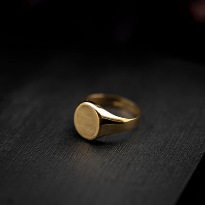 Ring i 14 karat gult gull, blank og matt, 13 mm bred, bilde 3 av 4