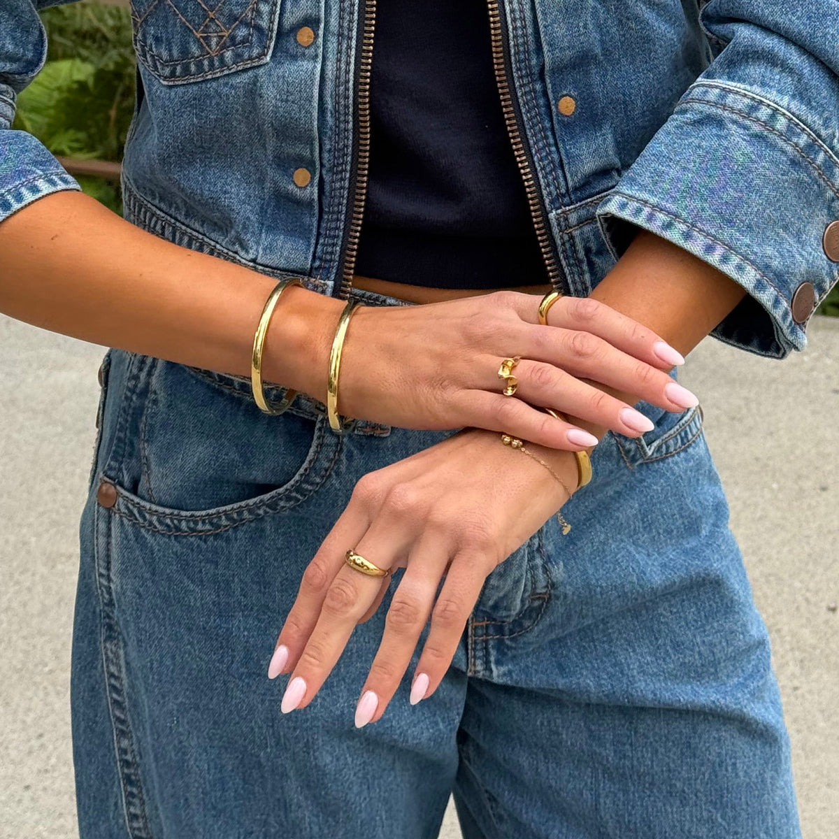 Frida Leonore armring i forgylt stål, Rise Classic 4,5 mm, bilde 7 av 9