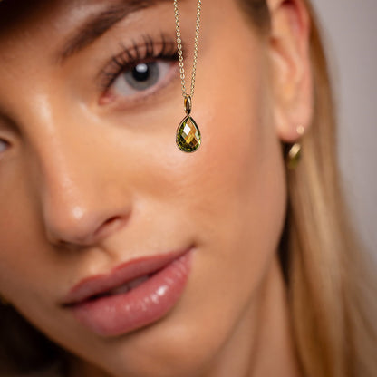 Anheng i 585 gult gull med peridot, 16 mm, bilde 2 av 2
