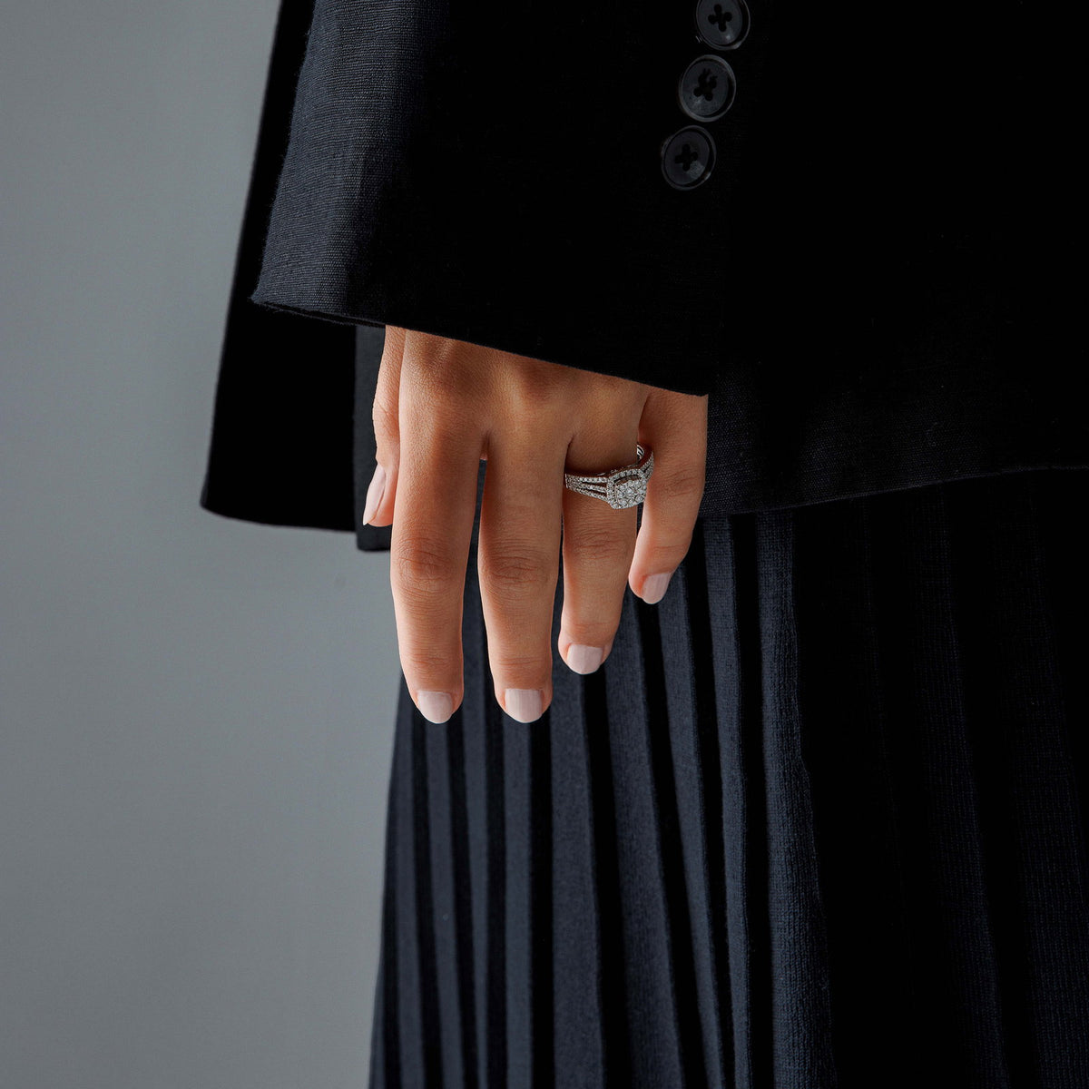 Ring i 14 karat hvitt gull med diamant 0,90 ct, bilde 2 av 4