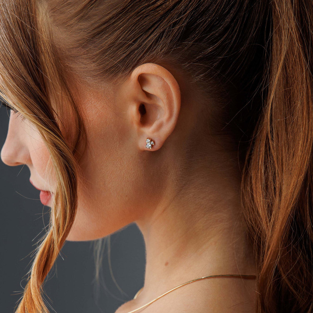 Øredobber i 14 karat gult gull med diamanter 0,44 ct, bilde 2 av 3