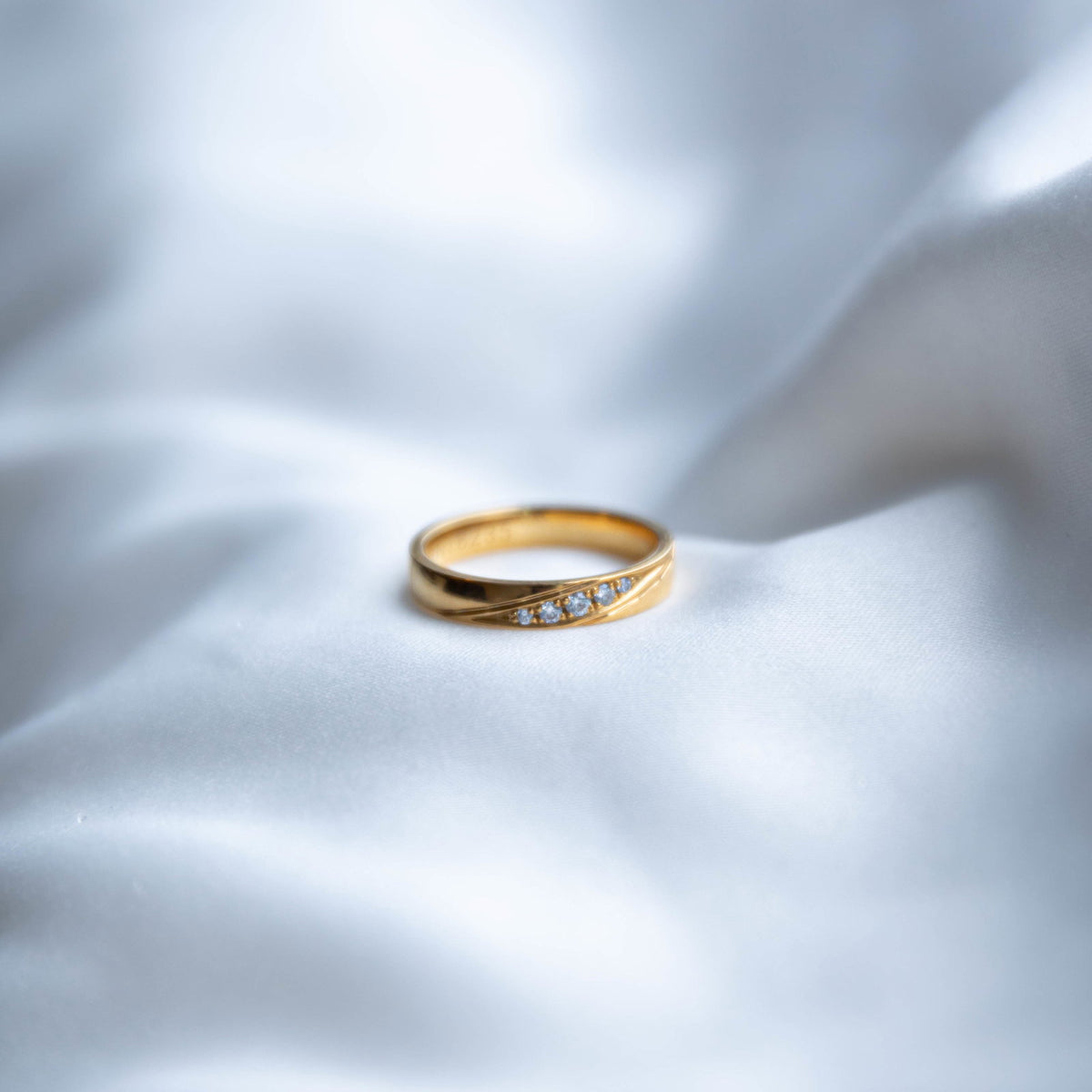 Moments giftering i gult gull med diamanter, 3,5 mm, bilde 4 av 4