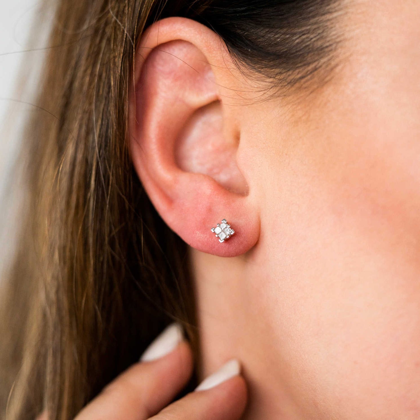 Øredobber i gull med diamanter 0,25ct WP (59609)