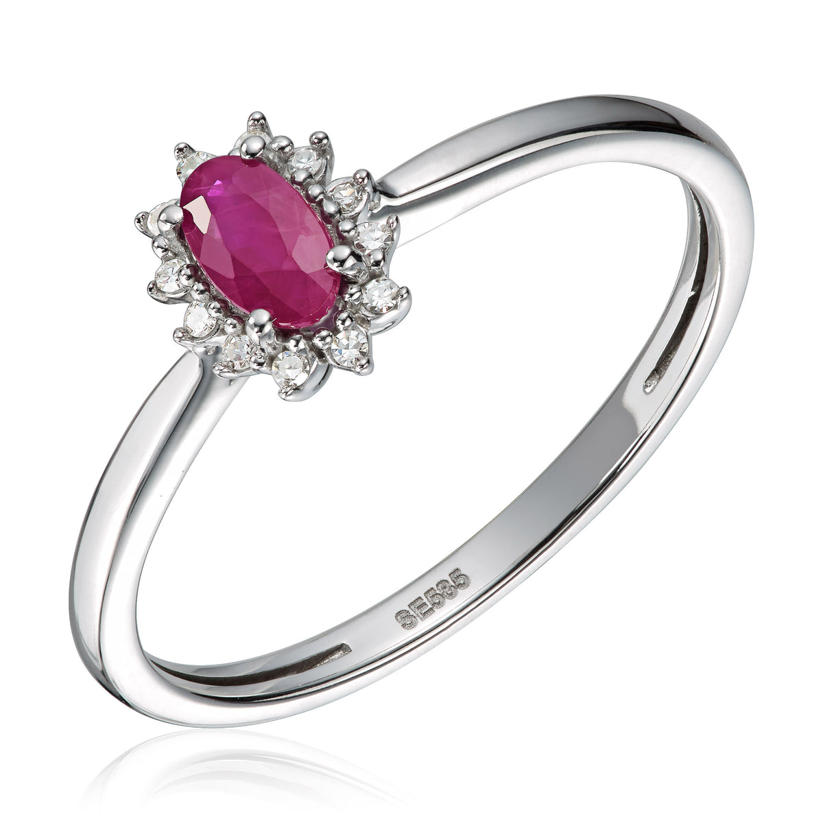 Carmen ring i rhodinert 585 hvitt gull med diamant og rubin 7,7 mm