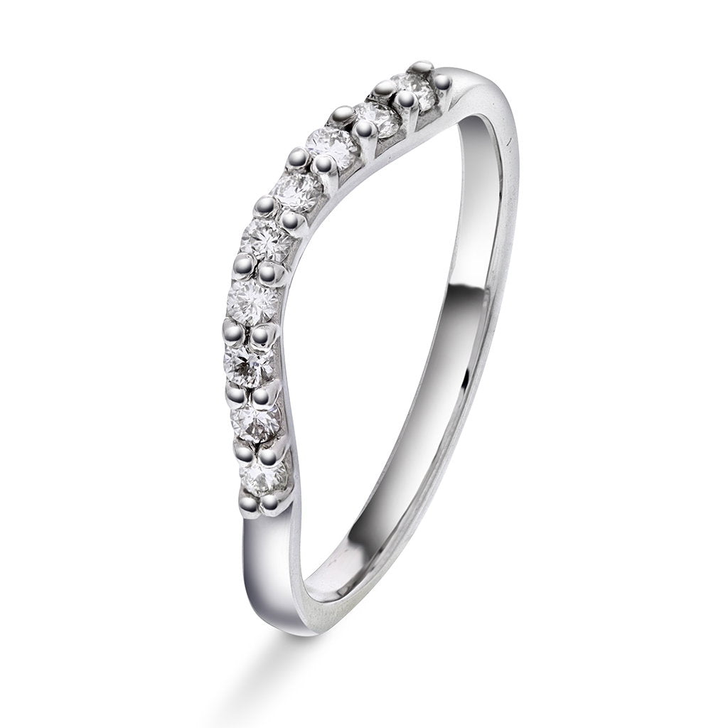 Ring i rhodinert 14 karat hvitt gull med diamant 0,18 ct