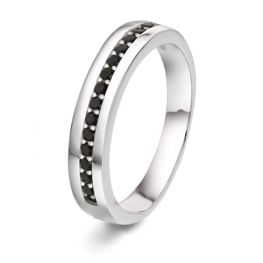 64533 - Ring i sølv med 1 rad sort cz. - Bjerveur.no64533 - Ring i sølv med 1 rad sort cz.