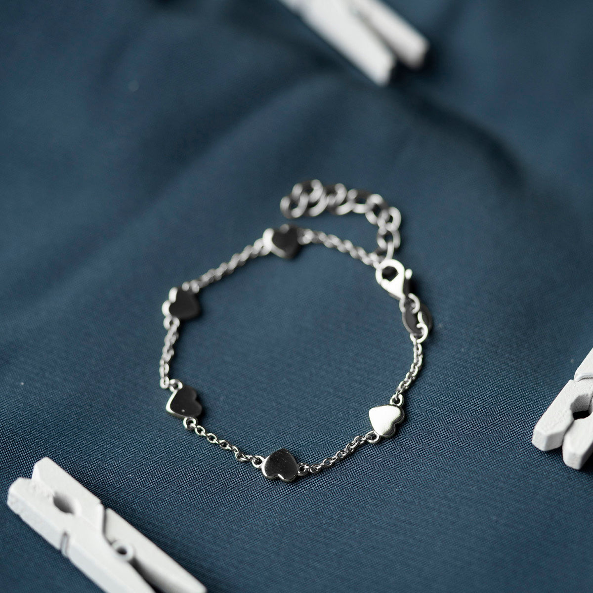 Armbånd i rhodinert 925 sølv, hjerter, bilde 3 av 4