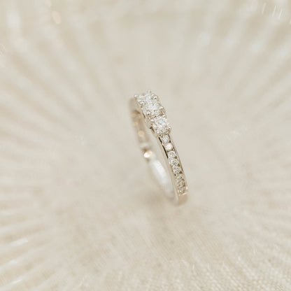 Ring i 14 karat hvitt gull med diamanter 0,45 ct, bilde 3 av 4