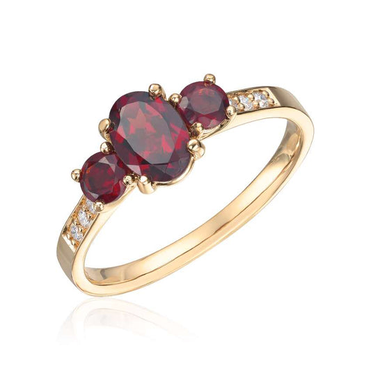Ring Roma i gult gull med 0,07ct WSI og Granat midtsteiner Artikkelnr: 57423