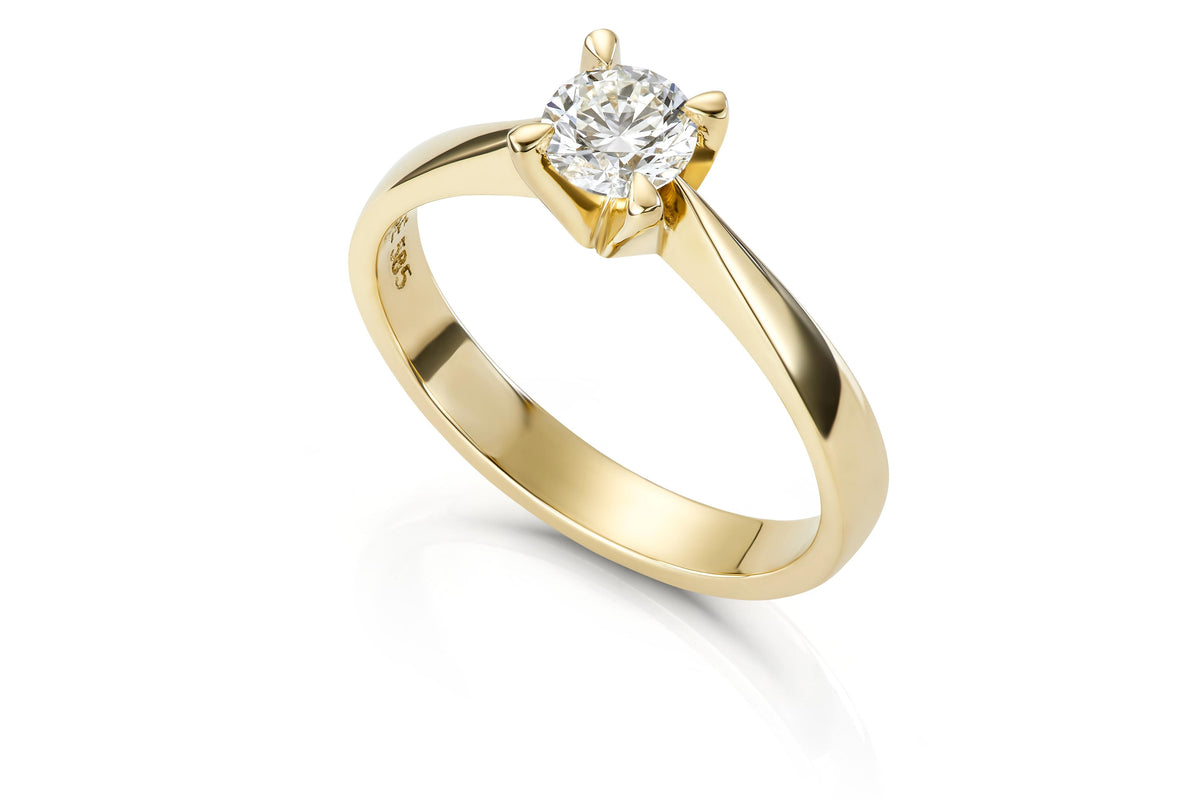 Svolder ring Maud i 585 gult gull med diamant 0,6 ct
