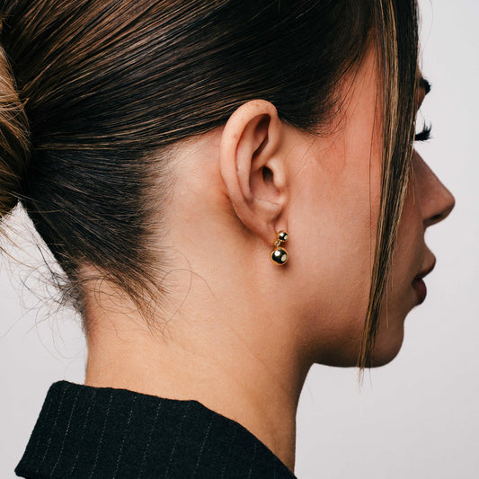 Studio Drip øredobber i forgylt 925 sølv, 17,4 mm, bilde 2 av 3