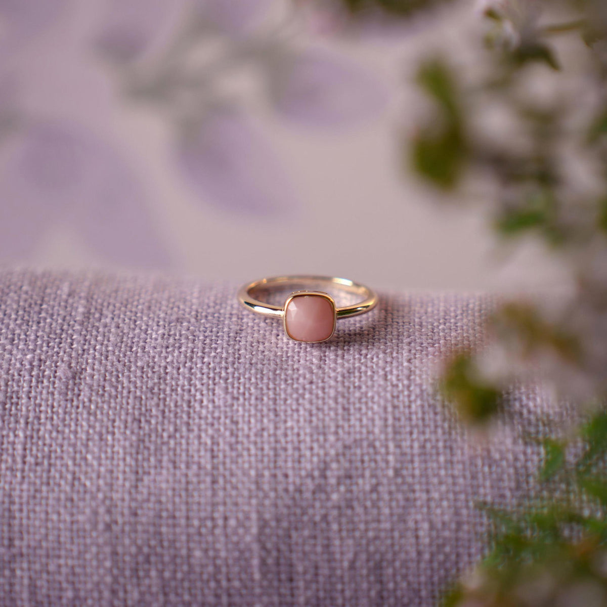 Sandra Lyng ring i forgylt sølv med rosa opal, Kjærlighet, bilde 3 av 3