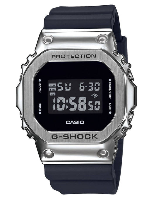 Casio G-Shock GM-5600U-1ER herreklokke i stål, bilde 1 av 6
