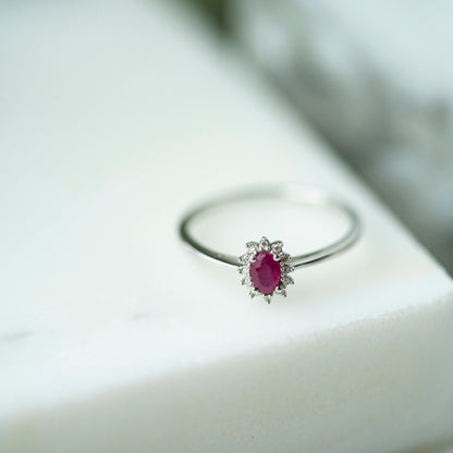 Ring i hvitt gull med rubin og diamant 7,5 mm, bilde 4 av 4
