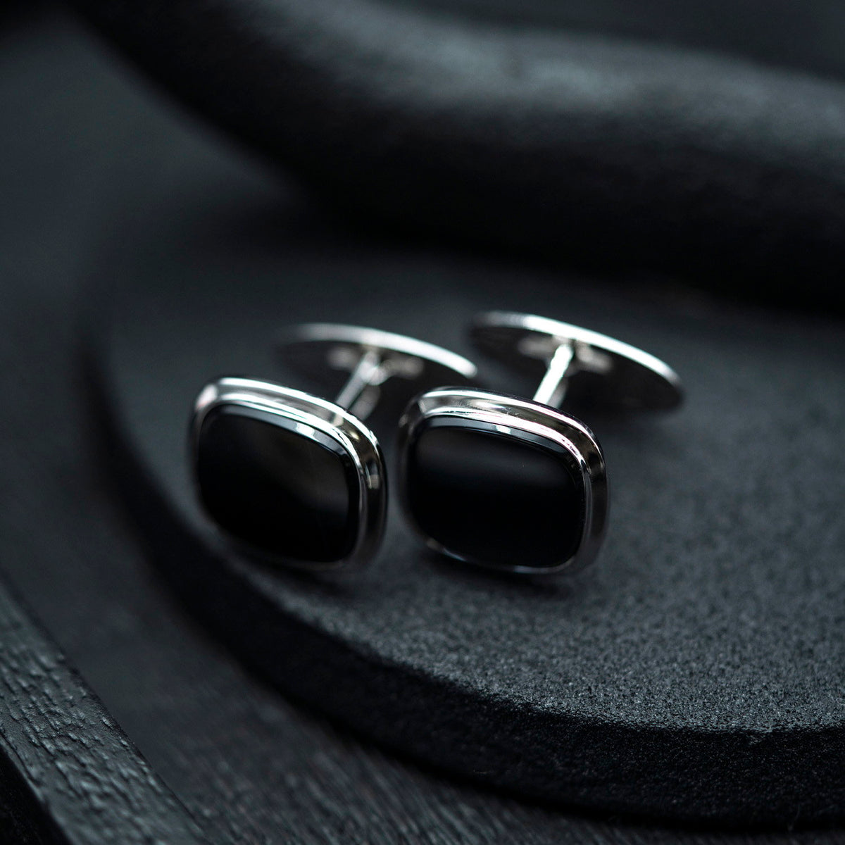 Mansjettknapper i 14 karat hvitt gull med onyks 14,5 x 16 mm, bilde 4 av 4