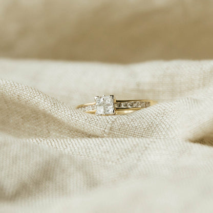 Ring i 14 karat gult gull med diamant 0,33 ct, bilde 4 av 4