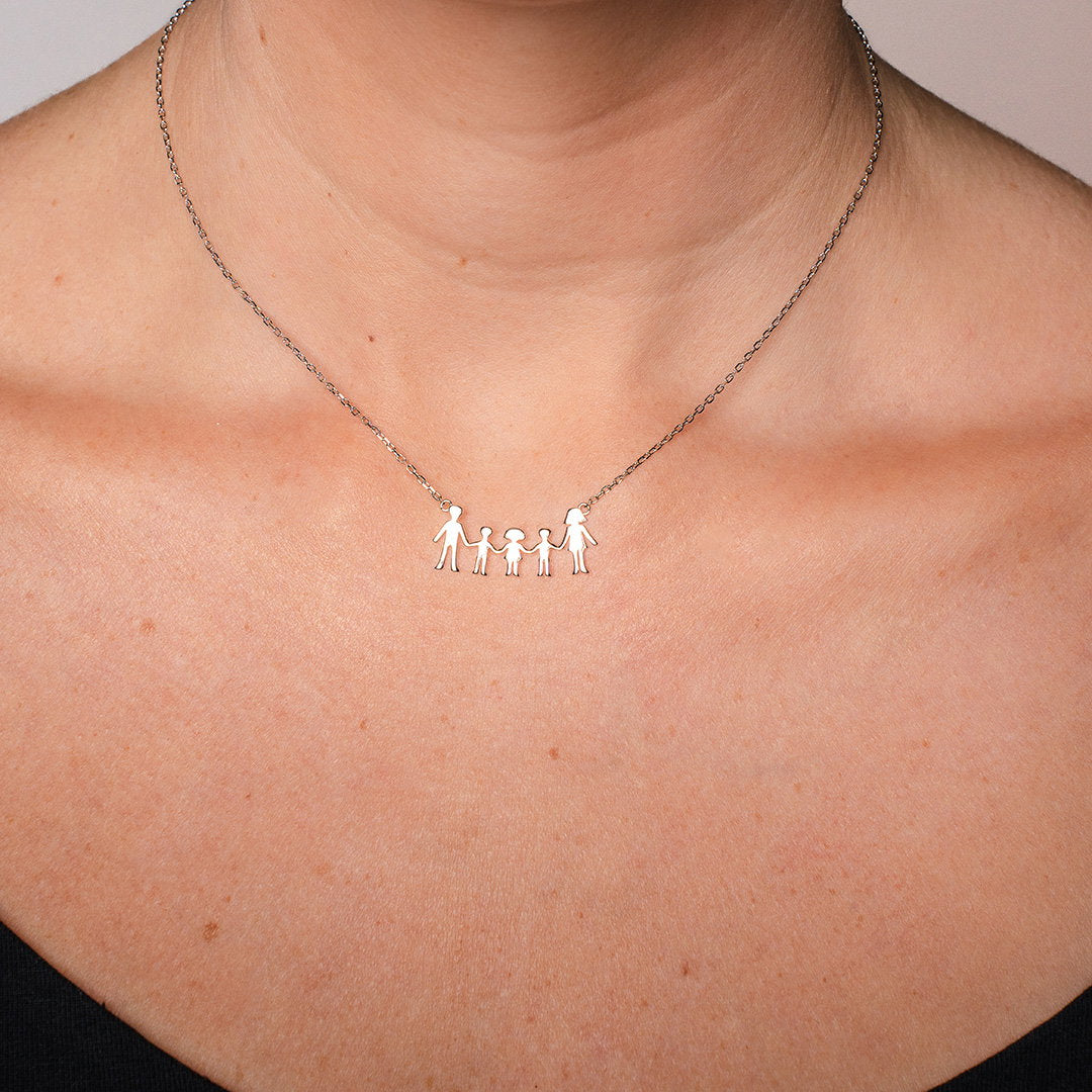 Smykke i 925 sølv, familie med mor, far, to sønner og datter, bilde 2 av 2