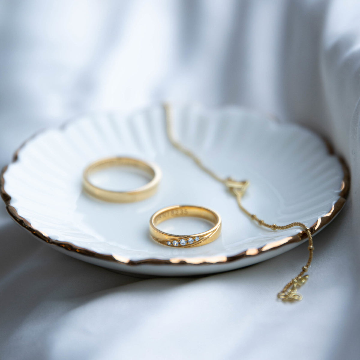 Moments giftering i gult gull med diamanter, 3,5 mm, bilde 3 av 4