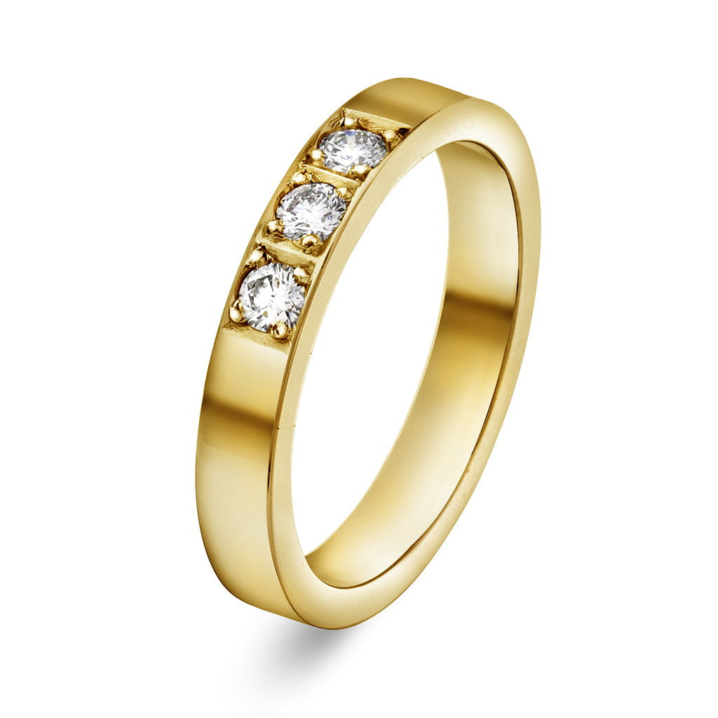 Delta ring i 14 karat gult gull med diamant 0,15 ct, 3,5 mm