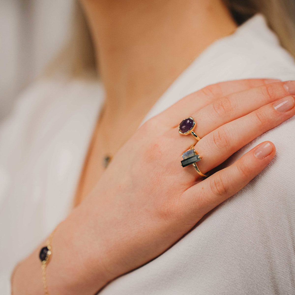 Serenity ring i forgylt 925 sølv med moseagat og labradoritt, bilde 2 av 4
