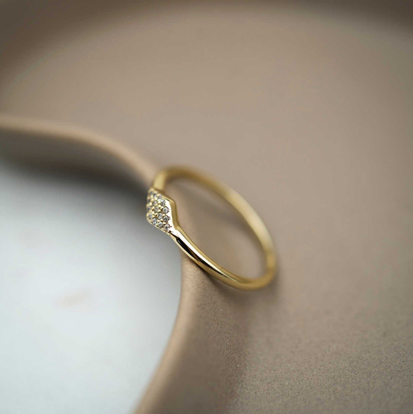 RING I SØLV MED ZIRKONIA 991504