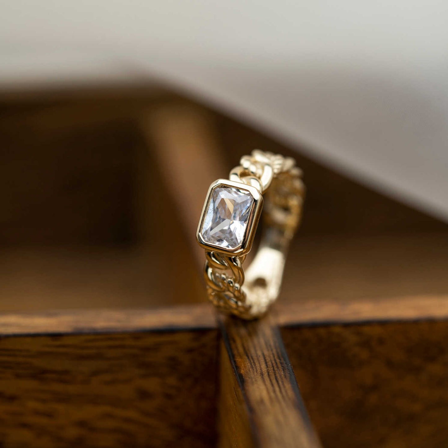 RING I SØLV MED HVIT ZIRKONIA 991588