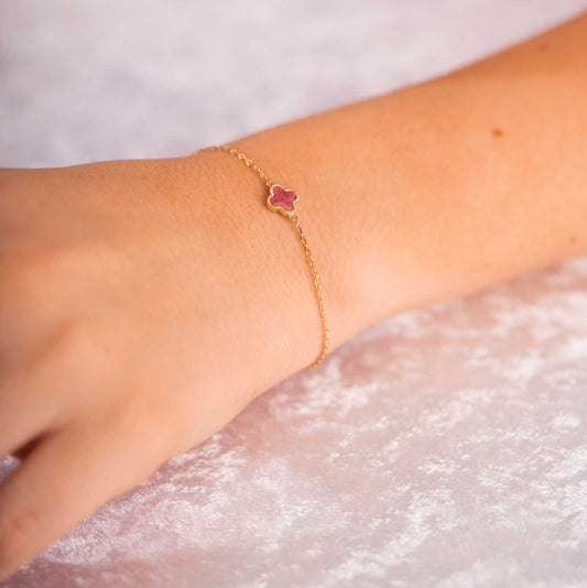 Armbånd i sølv med rosa kløver 992252