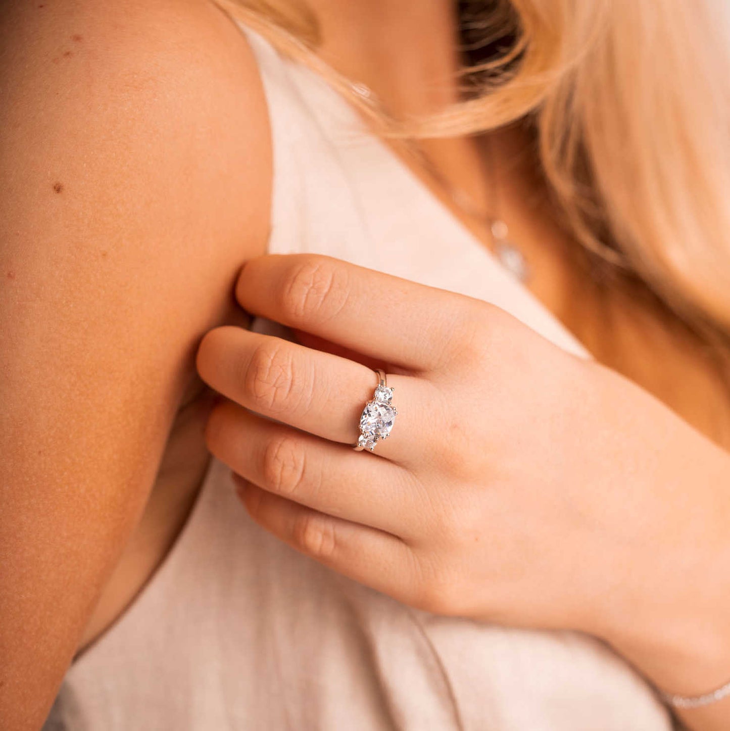 Verona ring i sølv med zirkonia 992269