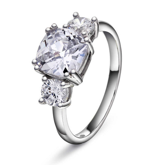Verona ring i sølv med zirkonia 992269
