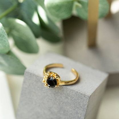Shapes ring i forgylt 925 sølv med sort emalje, justerbar, bilde 4 av 4