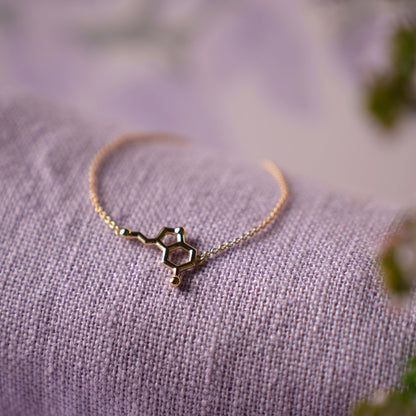 Serotonin glede armbånd i sølv