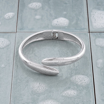 Frida Leonore armring i stål, Rise Open 9 mm bred, bilde 4 av 5